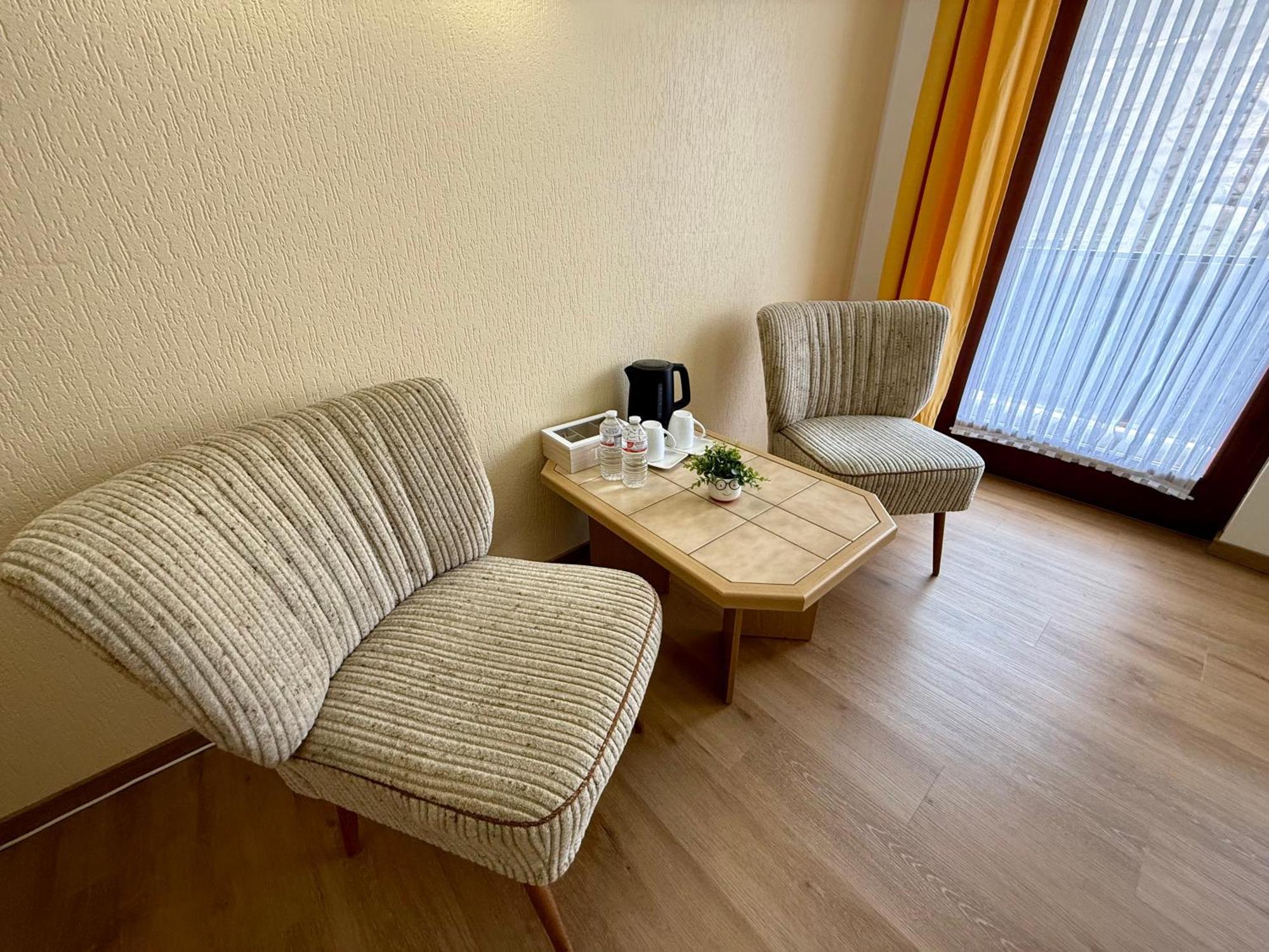 Weinhaus Hirschen Bruttig Hotel Ngoại thất bức ảnh