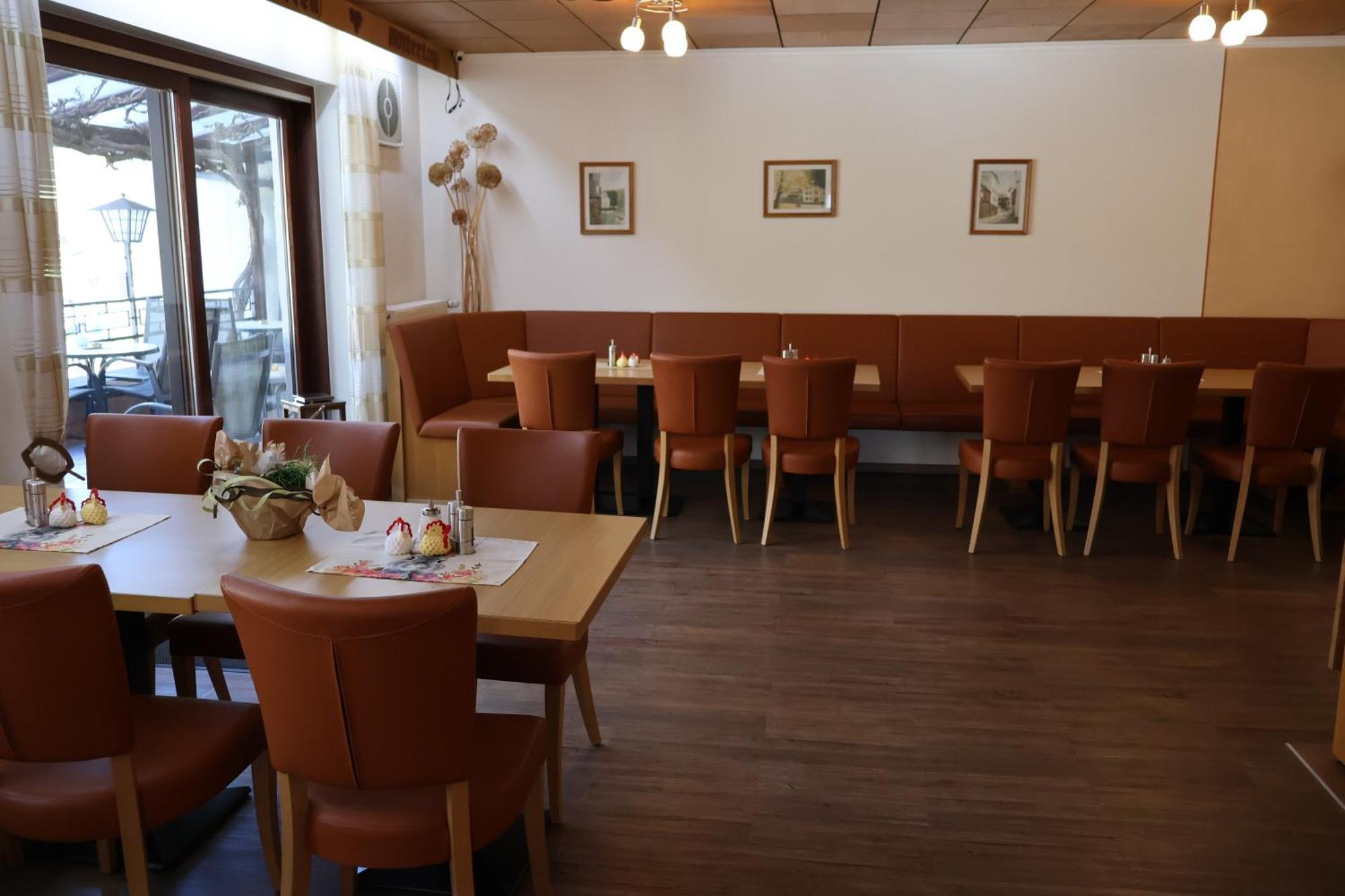 Weinhaus Hirschen Bruttig Hotel Ngoại thất bức ảnh
