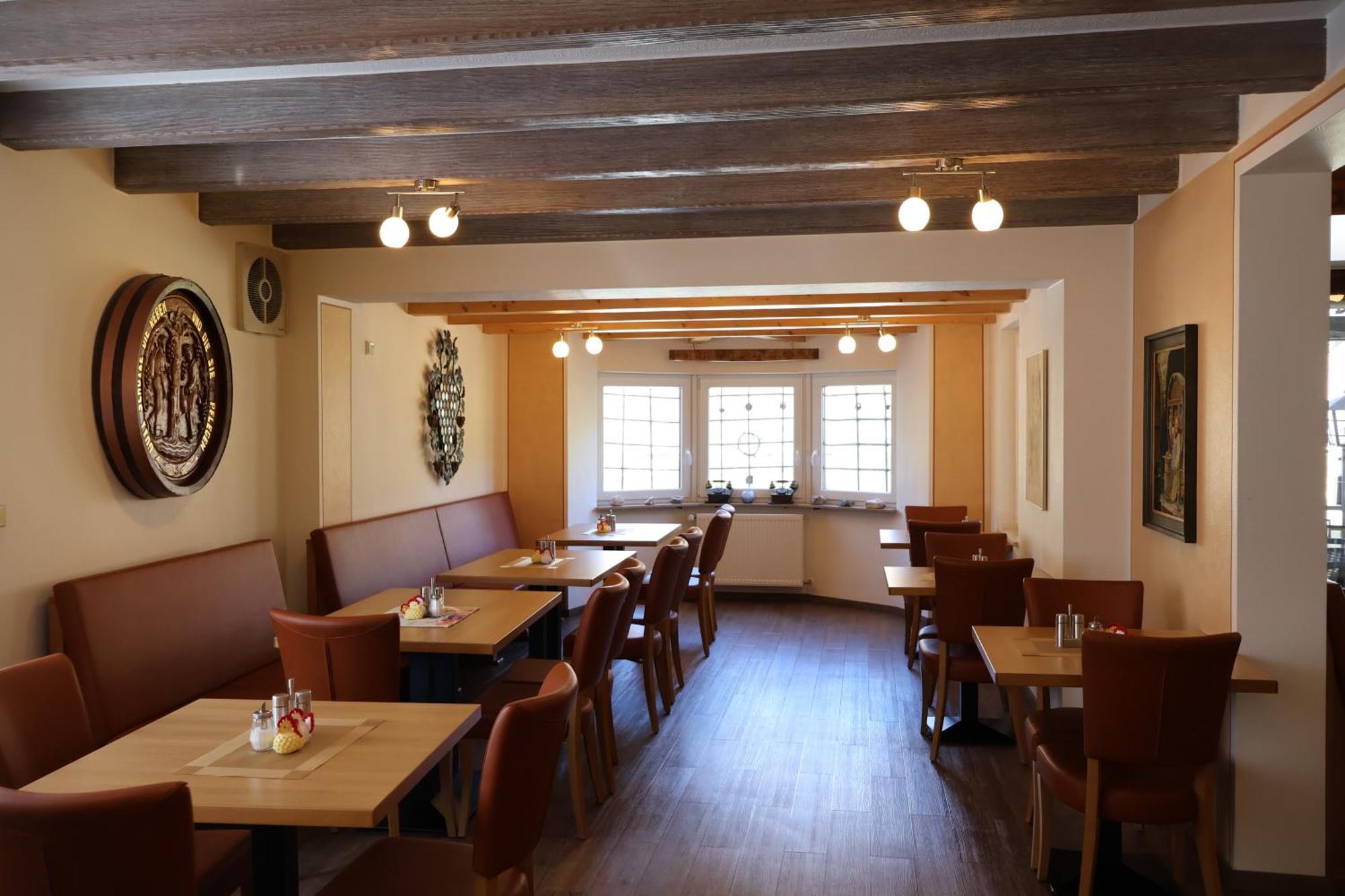 Weinhaus Hirschen Bruttig Hotel Ngoại thất bức ảnh